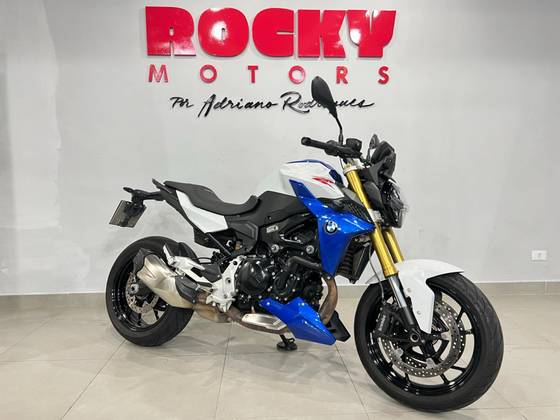 BMW F 900 R SPORT PLUS BMW F 900 R SPORT PLUS